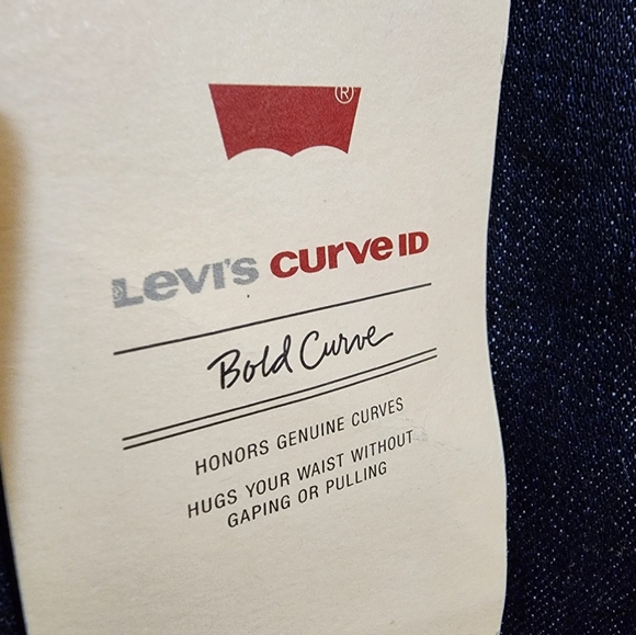 Levi's Bold Curve Jeans - Picture 5 of 6